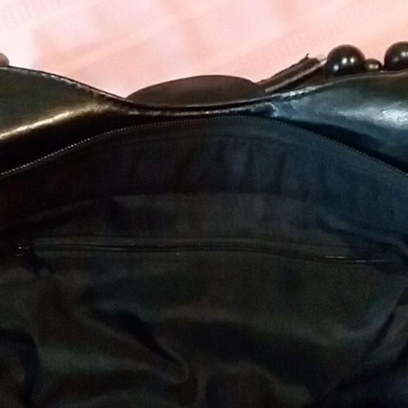 Purse or bag, black probably vegan - Picture 7 of 9